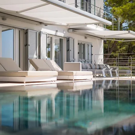 Villa Pakleni View Villa: Seafront Splendor With Infinity Pool *
