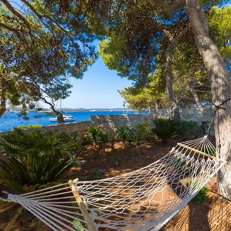 Villa Pakleni View Villa: Seafront Splendor With Infinity Pool Hvar Town