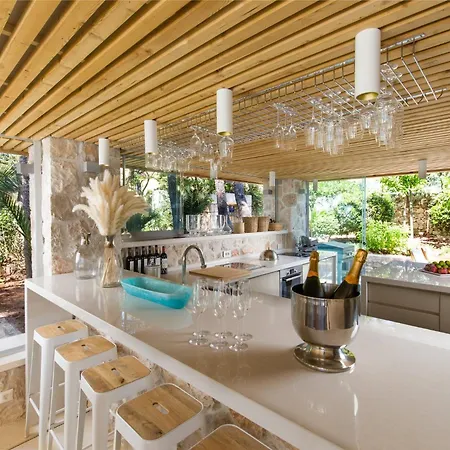 Magnificent Seafront 10 Bedrooms Pakleni View Private Infinity Pool Amazing Sea Views Villa