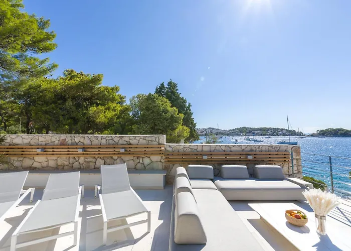 Magnificent Seafront 10 Bedrooms Pakleni View Вилла *
